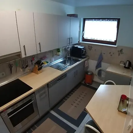 Mit Ueberdachten Sitzplatz Im Garten Apartment Bad Soden-Salmuenster
